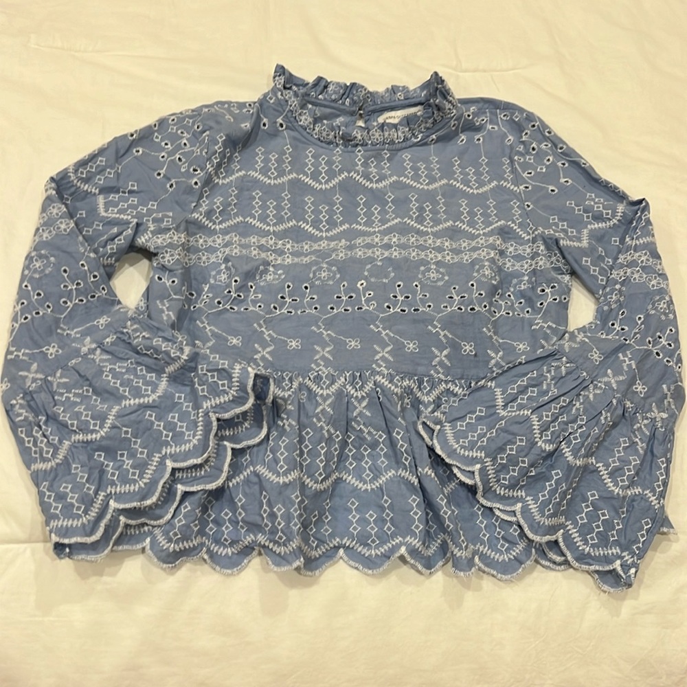 Urban Outfitters small blue and white top with lace crochet accents